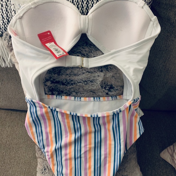 NWT Bathing Suit -Cutout One-Piece - Picture 4 of 5